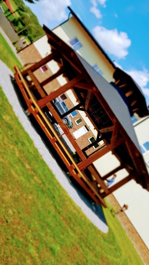 Agrohotel Tri Brezy Hrustin Экстерьер фото